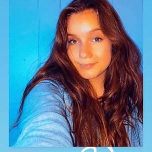 Meet your Posher, Ella